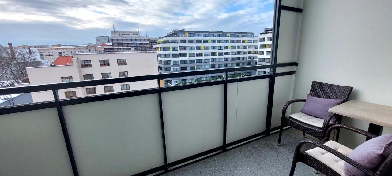 Apartman Soul 200 M Do Centra S Private Parking Free Apartment Caşonia Exterior foto
